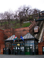 The funicular to the upper city.