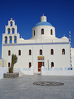 Panagia Platsani is set in a small square just off of the rim of the caldera in Oia.